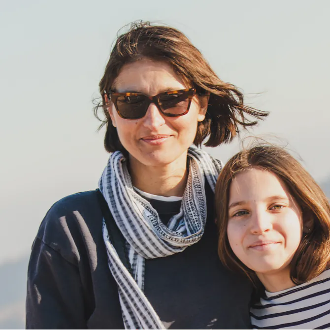 Ava Martin expressing satisfaction with the group-friendly activities and high-quality accommodations in Egypt provided by Shin Luxury Tours